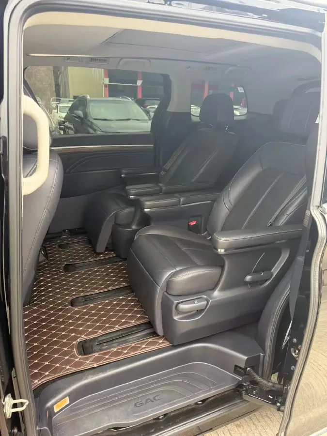 2021 GAC Trumpchi M8 2.0T 252HP L4 8AT,autocango,china used car exporter,china ev exporter,chinese used car exporter,chinese used ev exporter