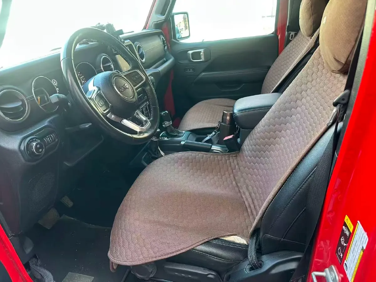 2021 Jeep Wrangler 2.0T 266HP L4 8AT,autocango,china used car exporter,china ev exporter,chinese used car exporter,chinese used ev exporter