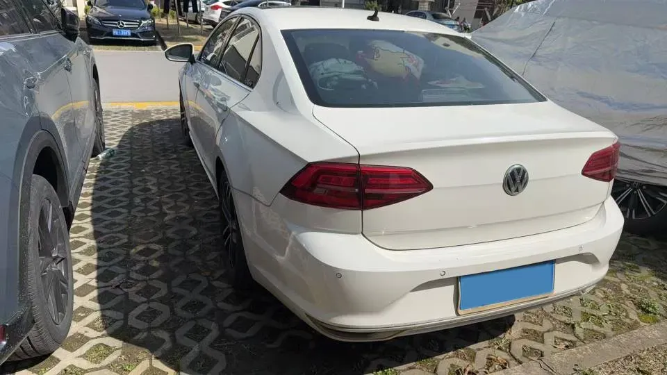 2019 Volkswagen Passat 1.4T 150HP L4 7DCT,autocango,china used car exporter,china ev exporter,chinese used car exporter,chinese used ev exporter
