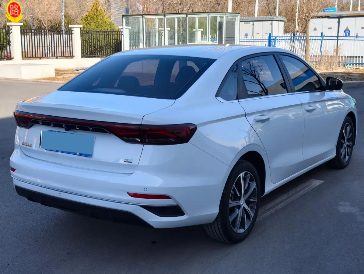 2022 Geely Emgrand 1.5L 114HP L4 CVT,autocango,china used car exporter,china ev exporter,chinese used car exporter,chinese used ev exporter