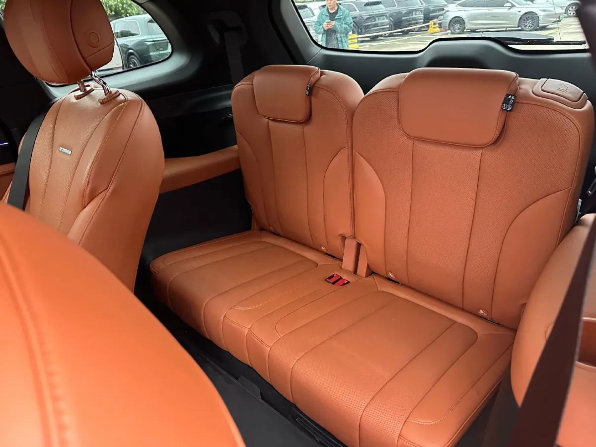 2024 AITO AITO M7 1.5T 152HP L4 REEV 42KWH,autocango,china used car exporter,china ev exporter,chinese used car exporter,chinese used ev exporter