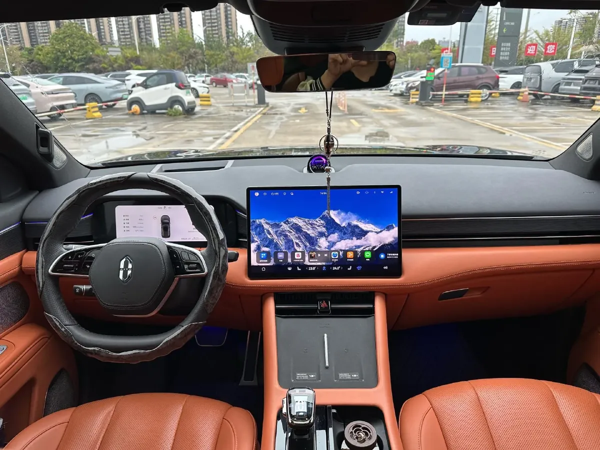 2024 AITO AITO M7 1.5T 152HP L4 REEV 42KWH,autocango,china used car exporter,china ev exporter,chinese used car exporter,chinese used ev exporter