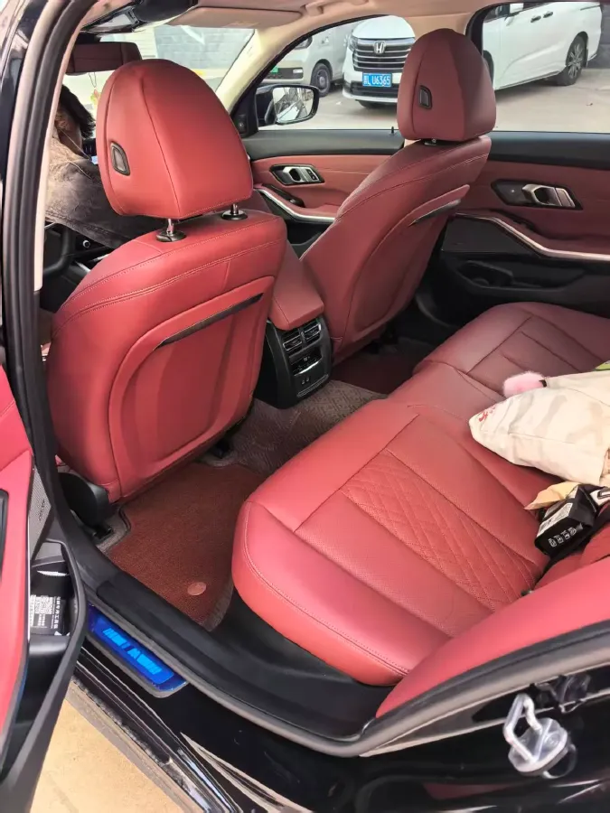 2025 BMW 3 Series 2.0T 245HP L4 8AT,autocango,china used car exporter,china ev exporter,chinese used car exporter,chinese used ev exporter