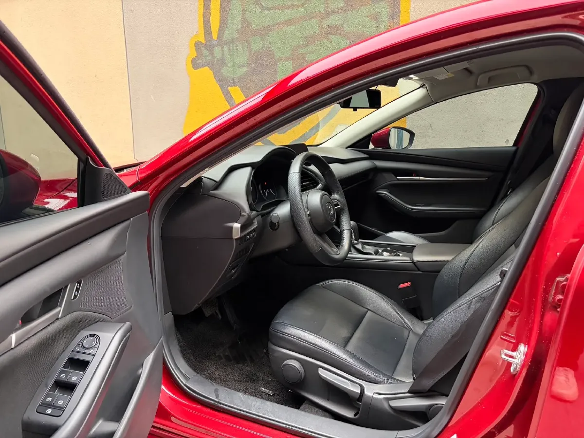 2021 Mazda 3 Axela 1.5L 117HP L4 6AT,autocango,china used car exporter,china ev exporter,chinese used car exporter,chinese used ev exporter