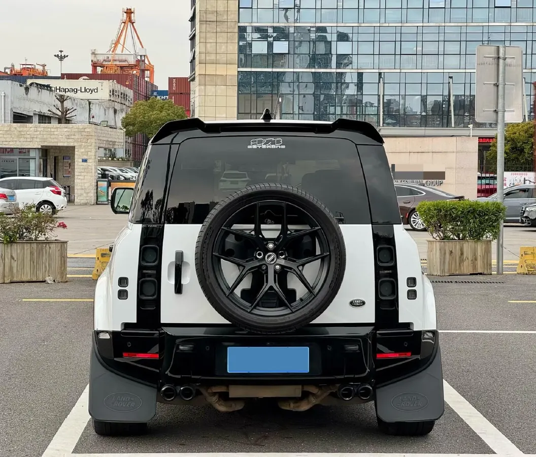 2021 Land Rover Defender 3.0T 400HP L6 8AT,autocango,china used car exporter,china ev exporter,chinese used car exporter,chinese used ev exporter