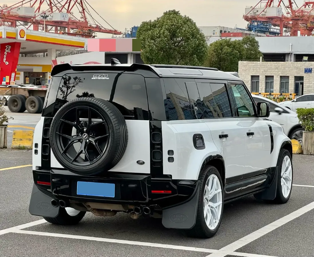 2021 Land Rover Defender 3.0T 400HP L6 8AT,autocango,china used car exporter,china ev exporter,chinese used car exporter,chinese used ev exporter