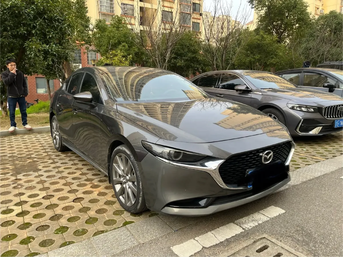2022 Mazda 3 Axela 2.0L 158HP L4 6AT,autocango,china used car exporter,china ev exporter,chinese used car exporter,chinese used ev exporter
