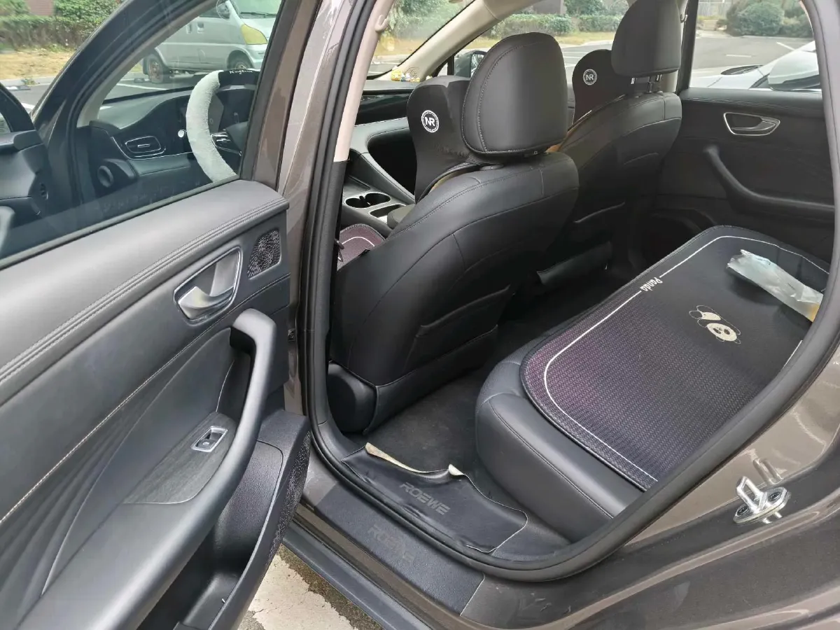 2023 Roewe D7 1.5L 112HP L4 1DHT PHEV 21.4KWH,autocango,china used car exporter,china ev exporter,chinese used car exporter,chinese used ev exporter