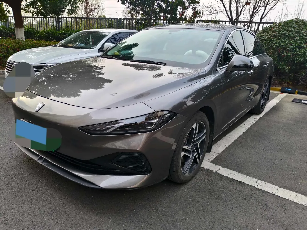 2023 Roewe D7 1.5L 112HP L4 1DHT PHEV 21.4KWH,autocango,china used car exporter,china ev exporter,chinese used car exporter,chinese used ev exporter