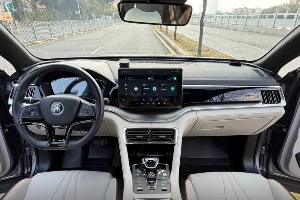 2021 Geely JiaJi 1.5T 177HP L3 7DCT PHEV 11.3KWH,autocango,china used car exporter,china ev exporter,chinese used car exporter,chinese used ev exporter