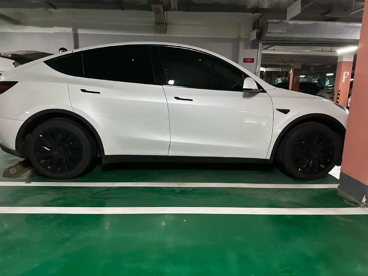 2022 Tesla Model Y BEV 60KWH,autocango,china used car exporter,china ev exporter,chinese used car exporter,chinese used ev exporter