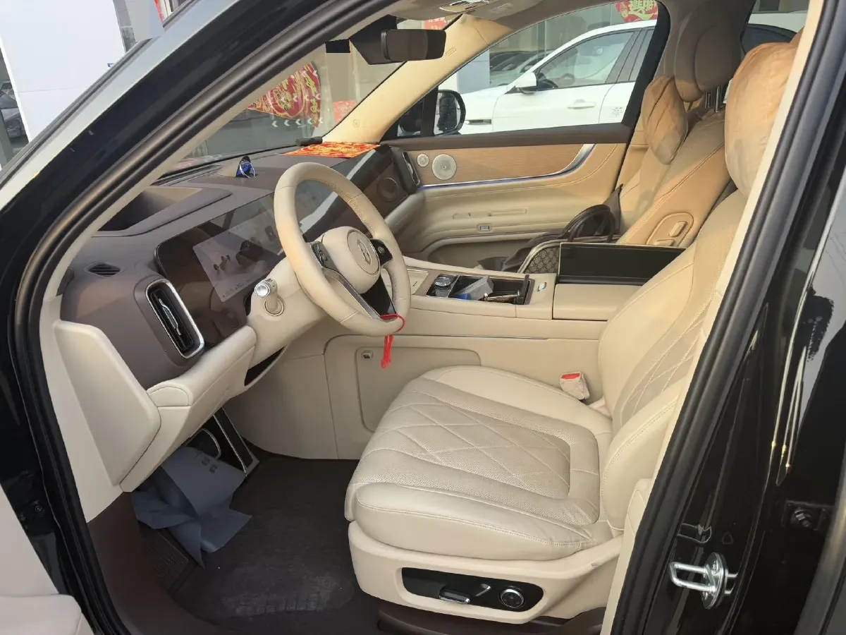 2024 AITO AITO M9 1.5T 152HP L4 REEV 42KWH,autocango,china used car exporter,china ev exporter,chinese used car exporter,chinese used ev exporter