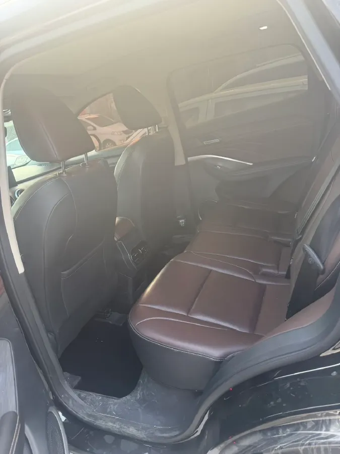 2020 WEY VV6 2.0T 227HP L4 7DCT,autocango,china used car exporter,china ev exporter,chinese used car exporter,chinese used ev exporter