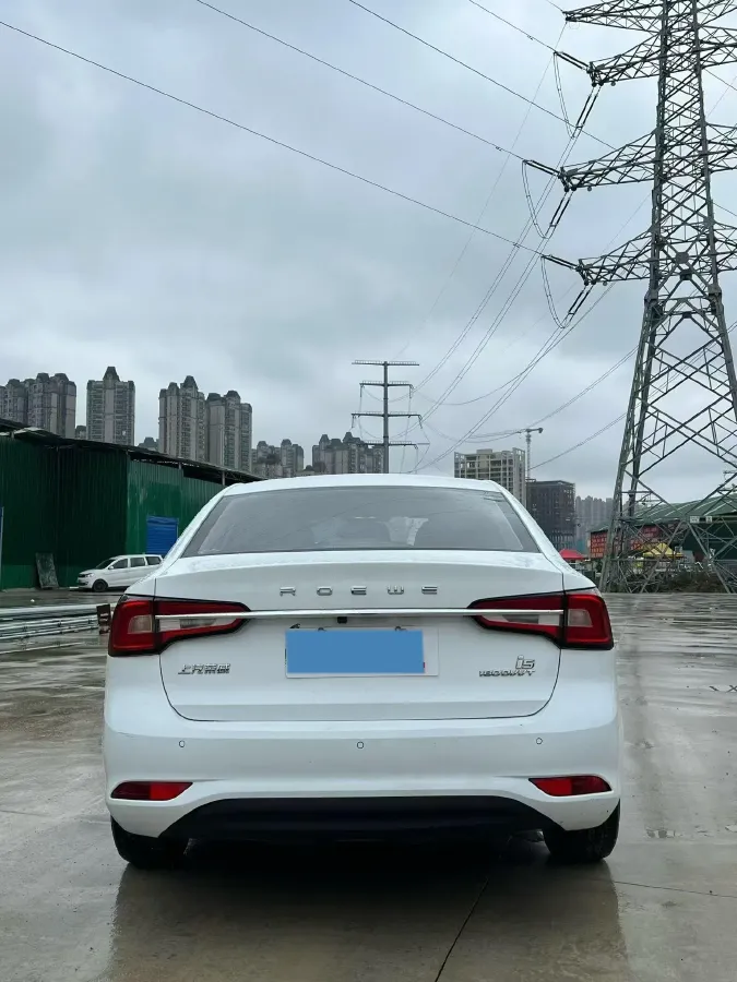 2020 Roewe i5 1.5L 120HP L4 CVT,autocango,china used car exporter,china ev exporter,chinese used car exporter,chinese used ev exporter