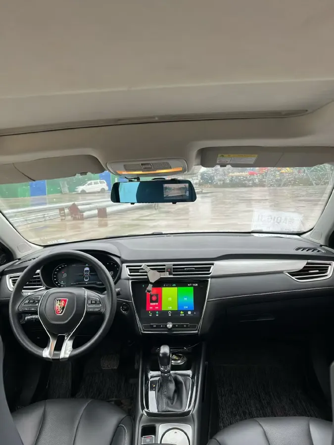 2020 Roewe i5 1.5L 120HP L4 CVT,autocango,china used car exporter,china ev exporter,chinese used car exporter,chinese used ev exporter