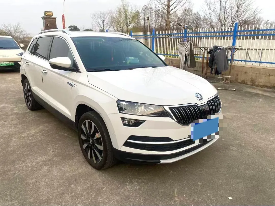 2020 Skoda Karoq 1.4T 150HP L4 7DCT,autocango,china used car exporter,china ev exporter,chinese used car exporter,chinese used ev exporter