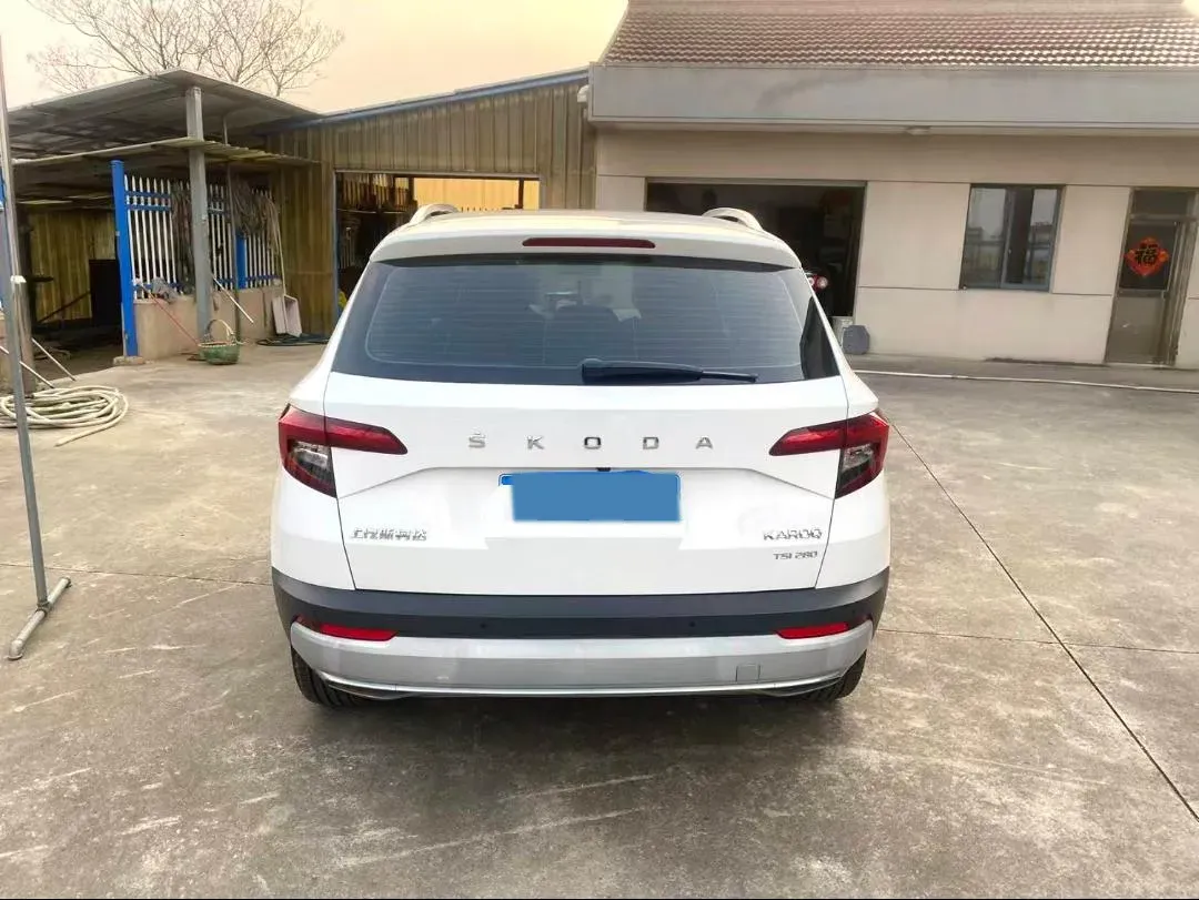 2020 Skoda Karoq 1.4T 150HP L4 7DCT,autocango,china used car exporter,china ev exporter,chinese used car exporter,chinese used ev exporter