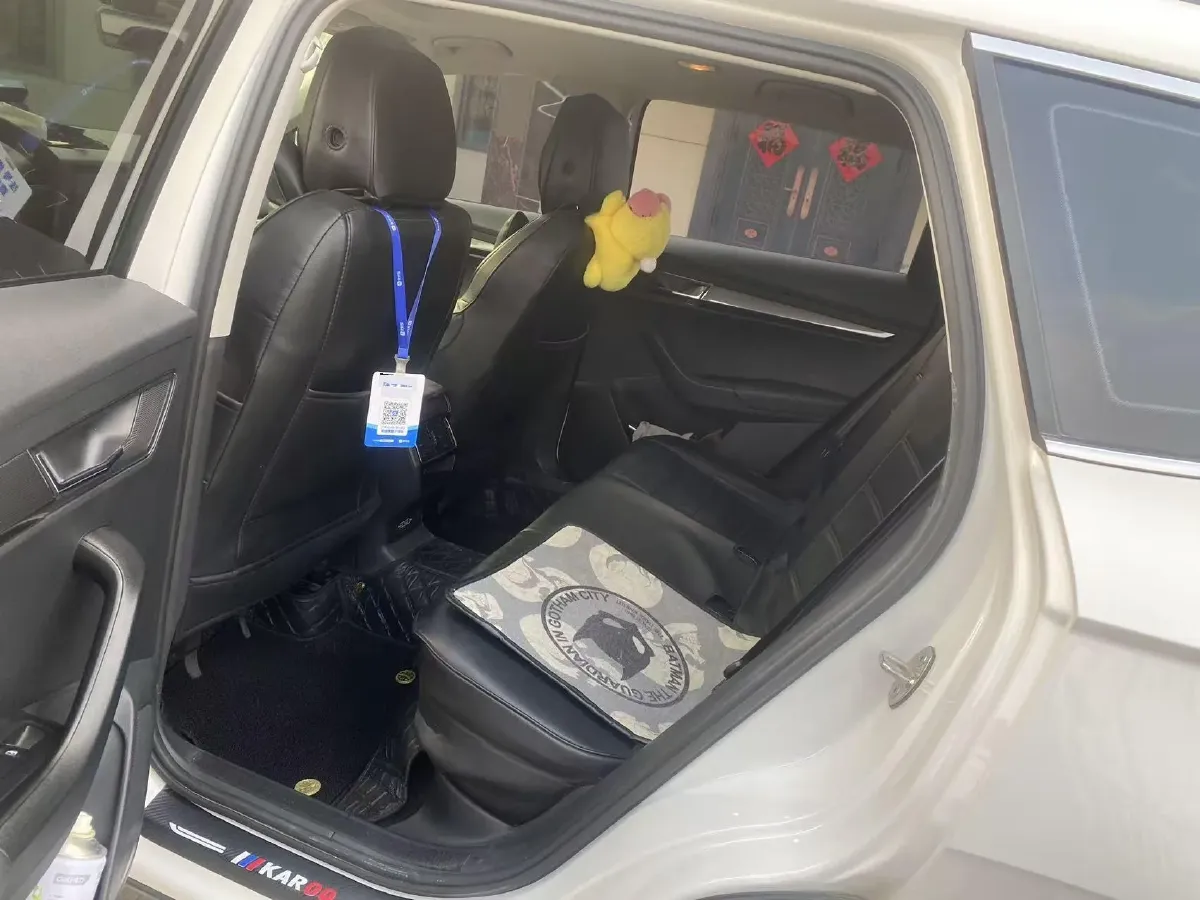 2020 Skoda Karoq 1.4T 150HP L4 7DCT,autocango,china used car exporter,china ev exporter,chinese used car exporter,chinese used ev exporter