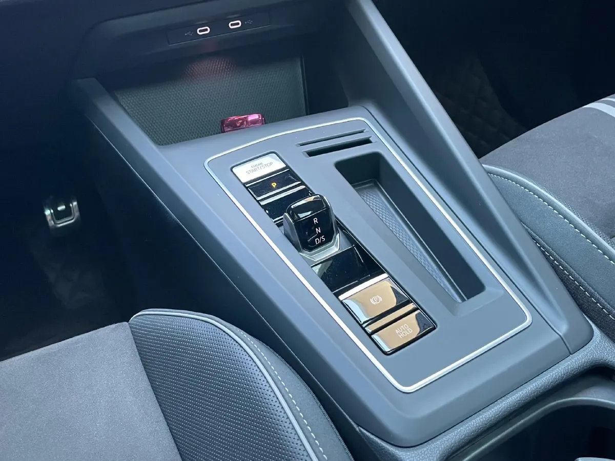 2021 Volkswagen Golf 1.4T 150HP L4 7DCT,autocango,china used car exporter,china ev exporter,chinese used car exporter,chinese used ev exporter