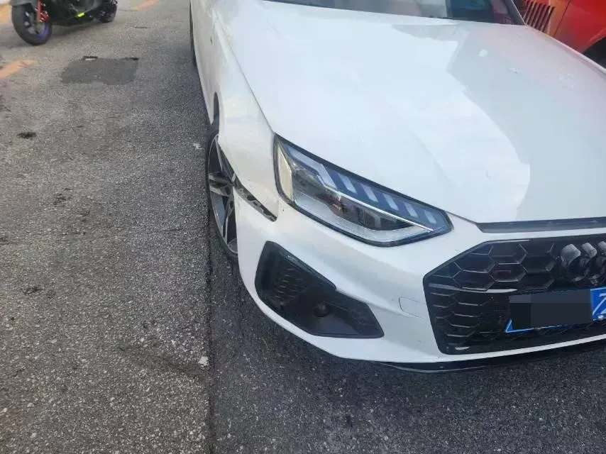 2023 Audi A4L 2.0T 190HP L4 7DCT,autocango,china used car exporter,china ev exporter,chinese used car exporter,chinese used ev exporter