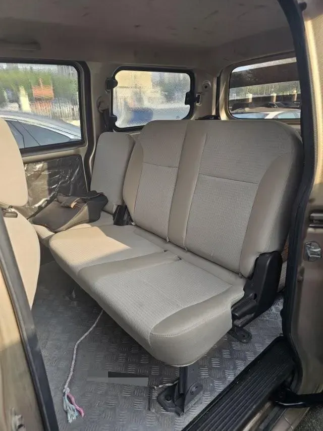 2019 WuLing HongGuang V 1.5L 99HP L4 6MT,autocango,china used car exporter,china ev exporter,chinese used car exporter,chinese used ev exporter