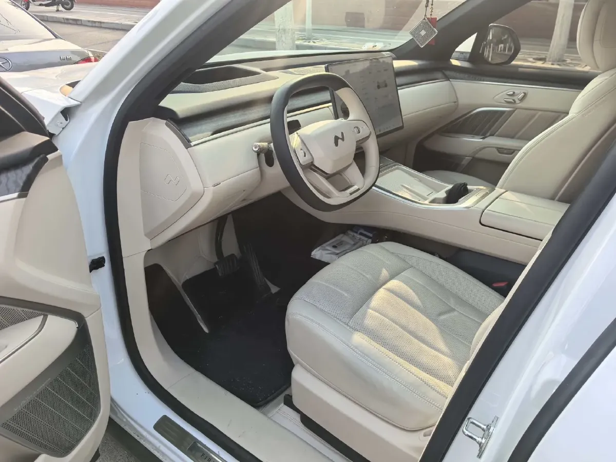 2025 ONVO L90 BEV,autocango,china used car exporter,china ev exporter,chinese used car exporter,chinese used ev exporter