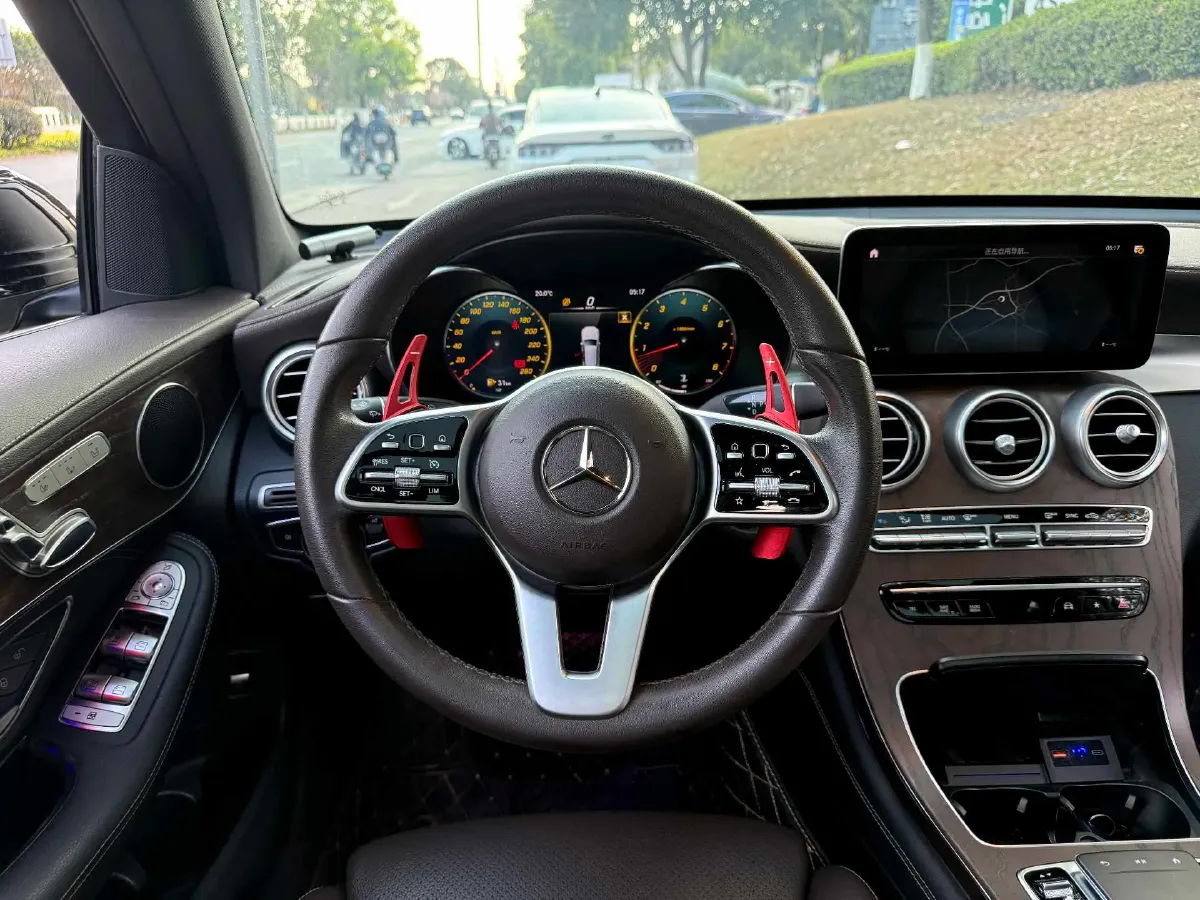 2020 Mercedes-Benz GLC Class 2.0T 197HP L4 9AT,autocango,china used car exporter,china ev exporter,chinese used car exporter,chinese used ev exporter