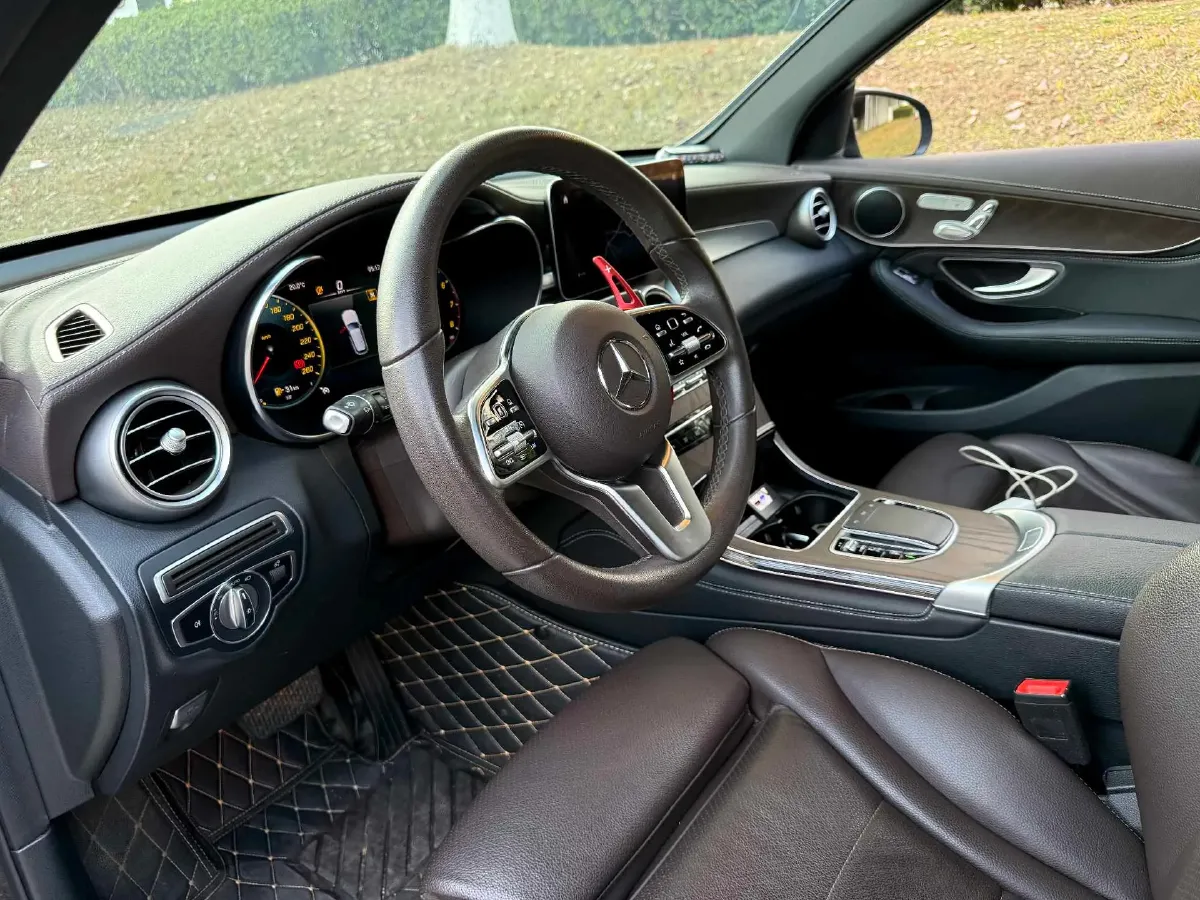 2020 Mercedes-Benz GLC Class 2.0T 197HP L4 9AT,autocango,china used car exporter,china ev exporter,chinese used car exporter,chinese used ev exporter