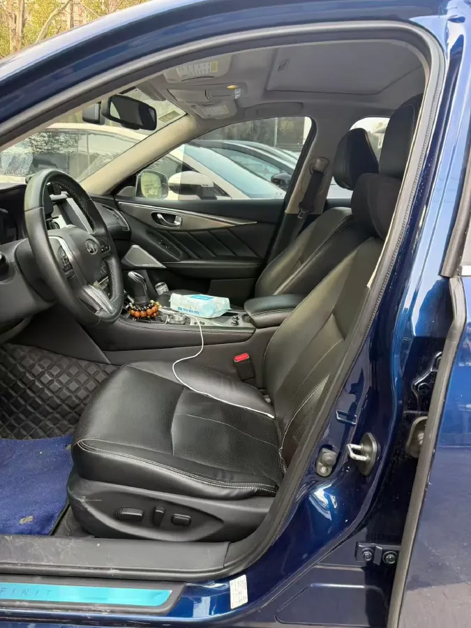 2018 Jeep Grand Commander 2.0T 265HP L4 9AT,autocango,china used car exporter,china ev exporter,chinese used car exporter,chinese used ev exporter