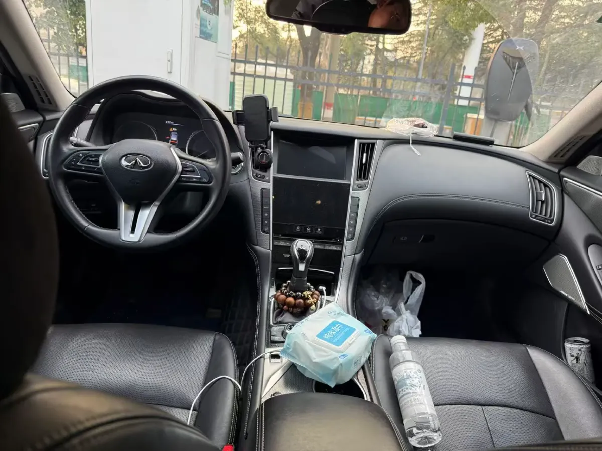 2018 Jeep Grand Commander 2.0T 265HP L4 9AT,autocango,china used car exporter,china ev exporter,chinese used car exporter,chinese used ev exporter