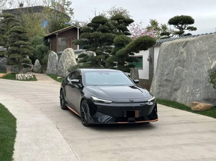 2024 ChangAn UNI-V 1.5T 188HP L4 7DCT,autocango,china used car exporter,china ev exporter,chinese used car exporter,chinese used ev exporter