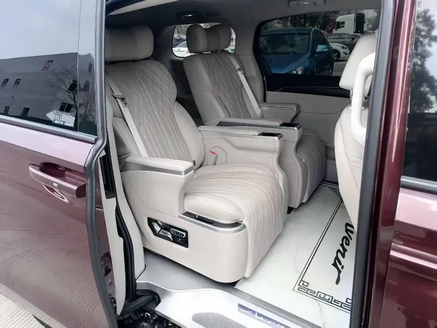 2021 Buick GL8 2.0T 237HP L4 9AT,autocango,china used car exporter,china ev exporter,chinese used car exporter,chinese used ev exporter