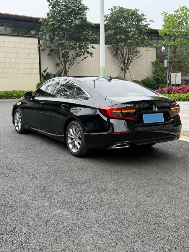 2022 Honda Accord 1.5T 194HP L4 CVT,autocango,china used car exporter,china ev exporter,chinese used car exporter,chinese used ev exporter