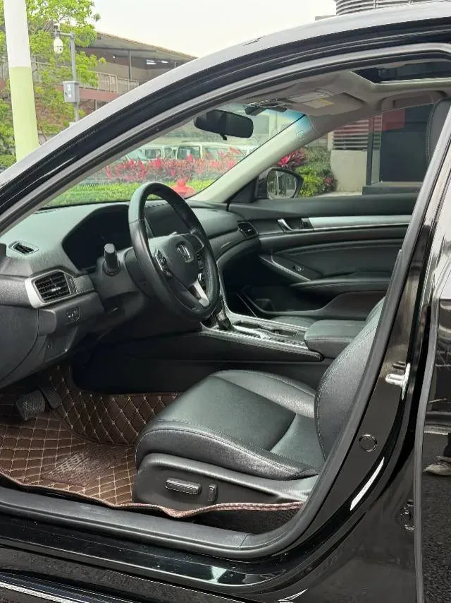 2022 Honda Accord 1.5T 194HP L4 CVT,autocango,china used car exporter,china ev exporter,chinese used car exporter,chinese used ev exporter