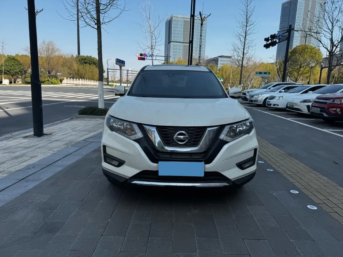 2021 Nissan X-Trail 2.0L 151HP L4 CVT,autocango,china used car exporter,china ev exporter,chinese used car exporter,chinese used ev exporter