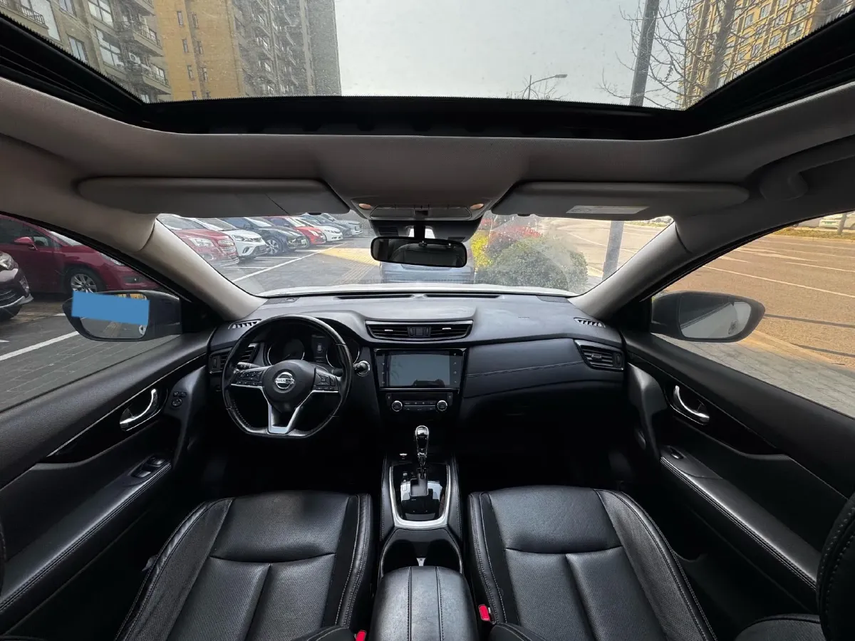 2021 Nissan X-Trail 2.0L 151HP L4 CVT,autocango,china used car exporter,china ev exporter,chinese used car exporter,chinese used ev exporter