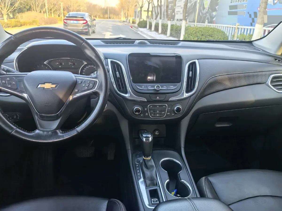 2018 Chevrolet Equinox 1.5T 180HP L4 6AT,autocango,china used car exporter,china ev exporter,chinese used car exporter,chinese used ev exporter