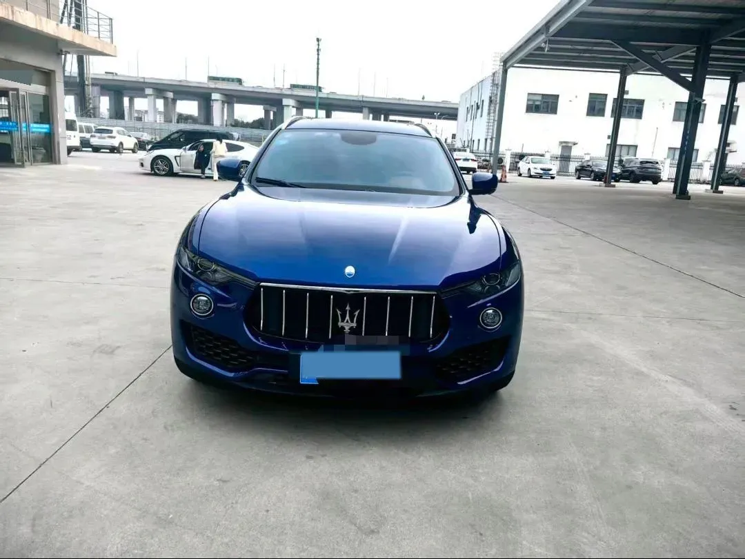 2018 Maserati Levante 3.0T 350HP V6 8AT,autocango,china used car exporter,china ev exporter,chinese used car exporter,chinese used ev exporter