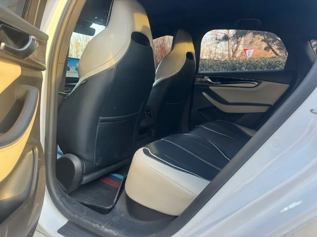 2021 Isuzu D-MAX 1.9T 163HP L4 6AT,autocango,china used car exporter,china ev exporter,chinese used car exporter,chinese used ev exporter