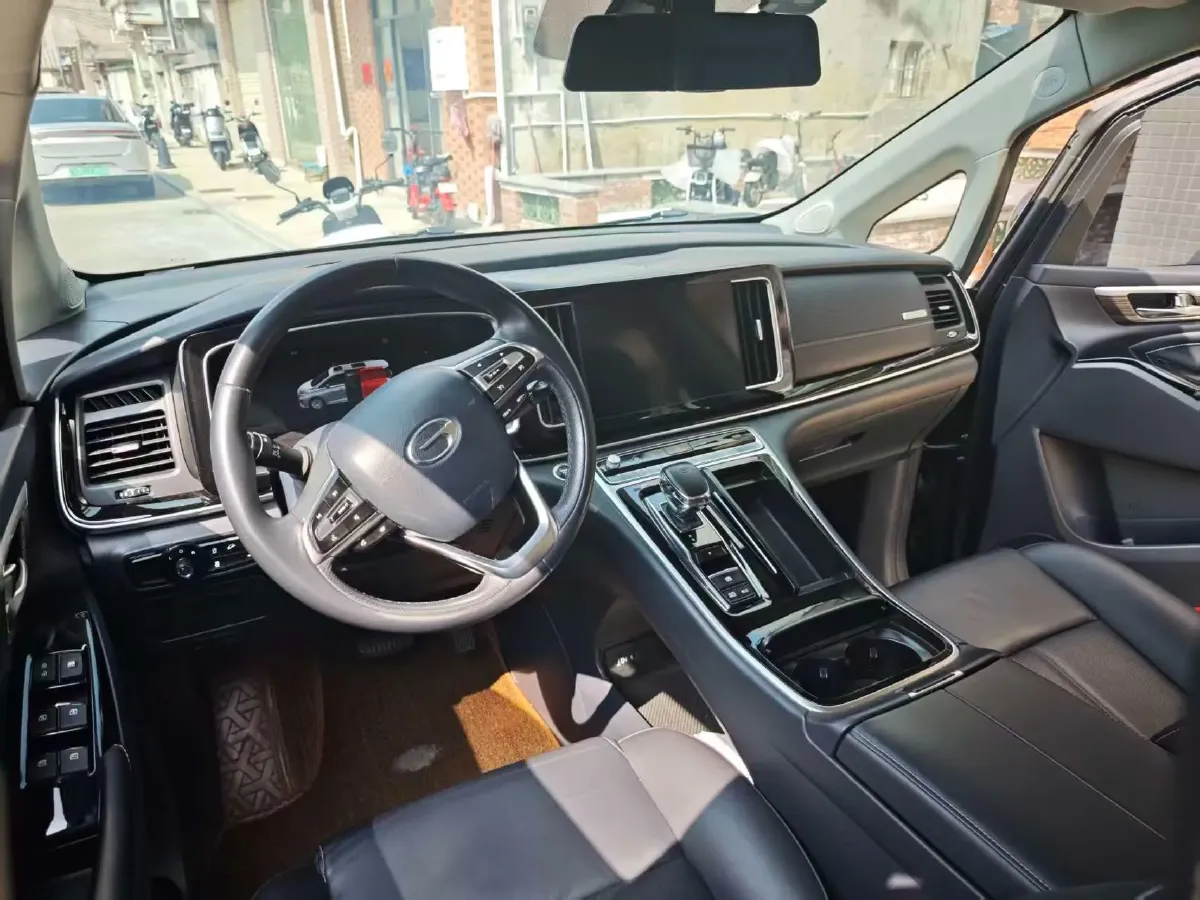 2021 GAC Trumpchi M8 2.0T 252HP L4 8AT,autocango,china used car exporter,china ev exporter,chinese used car exporter,chinese used ev exporter