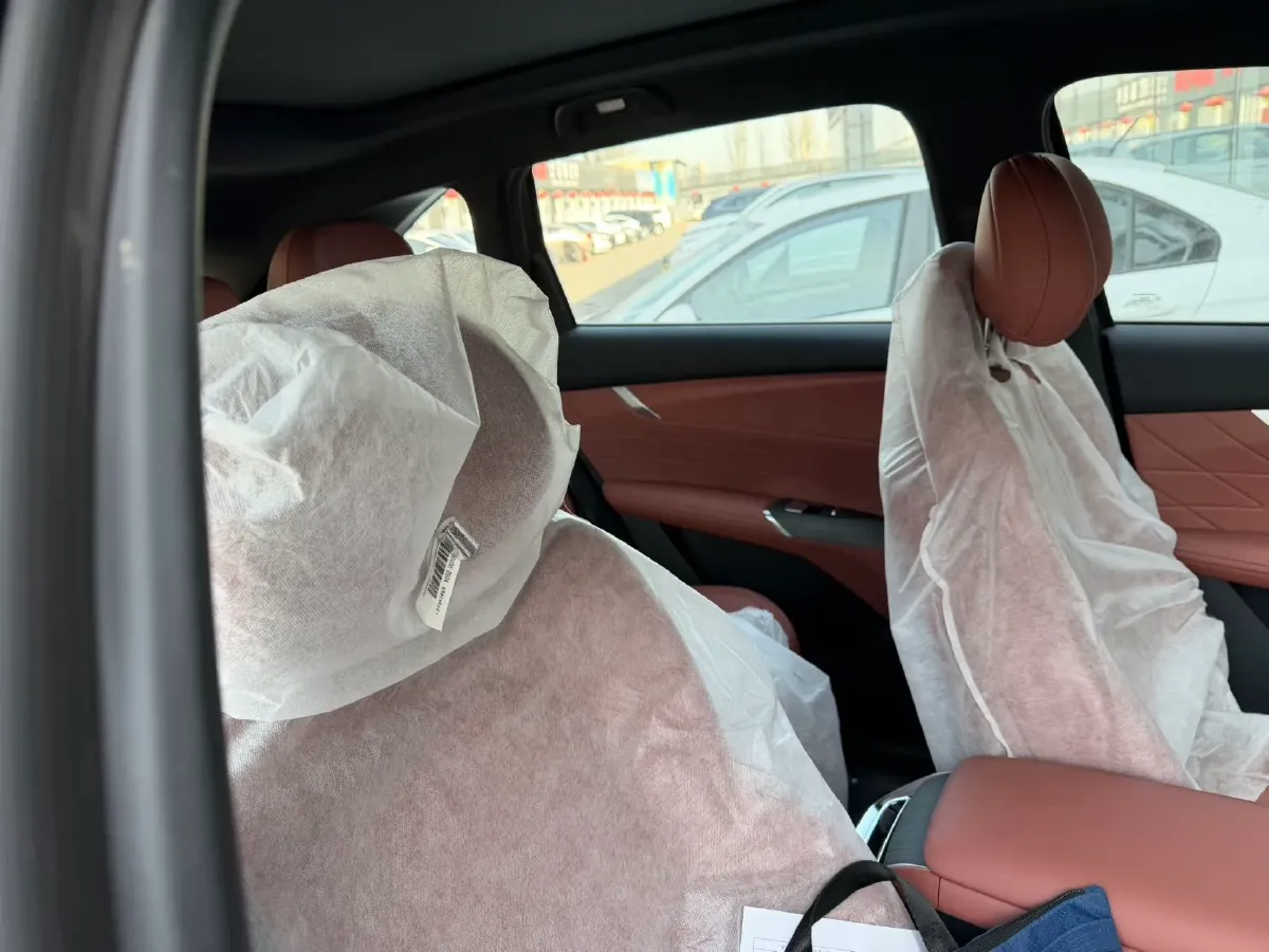 2025 ChangAn CS75 Plus 1.5T 192HP L4 8AT,autocango,china used car exporter,china ev exporter,chinese used car exporter,chinese used ev exporter