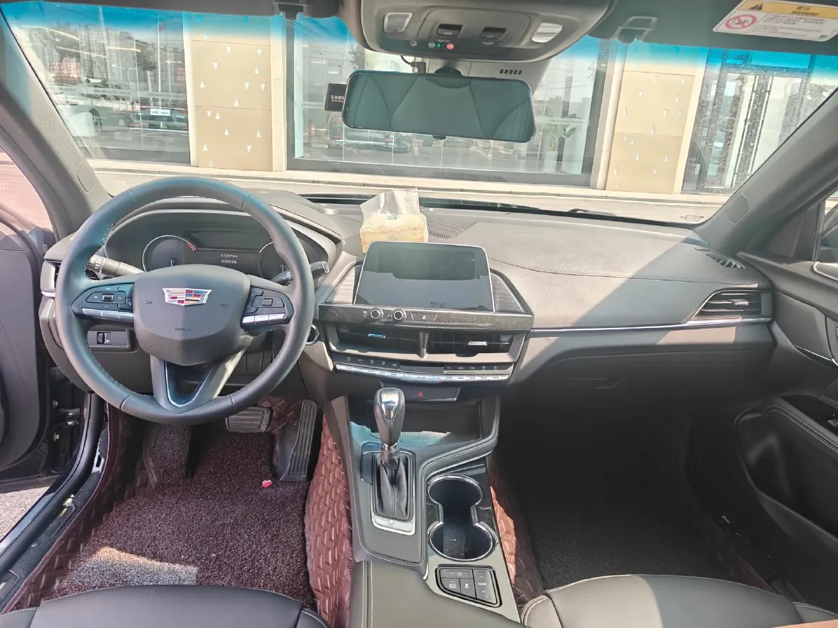 2023 Cadillac CT4 1.5T 211HP L4 8AT,autocango,china used car exporter,china ev exporter,chinese used car exporter,chinese used ev exporter