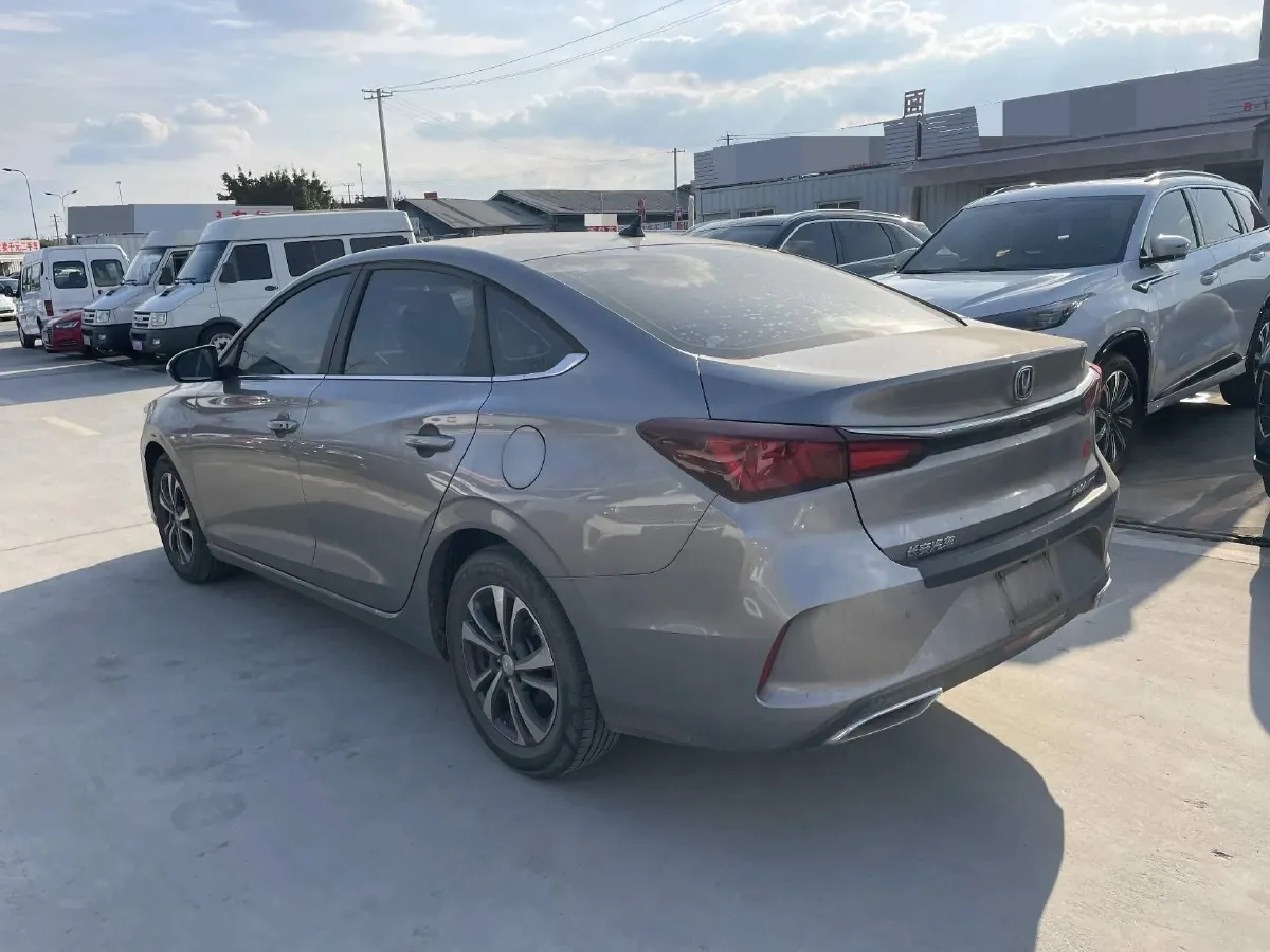 2020 ChangAn Eado 1.6L 128HP L4 5MT,autocango,china used car exporter,china ev exporter,chinese used car exporter,chinese used ev exporter