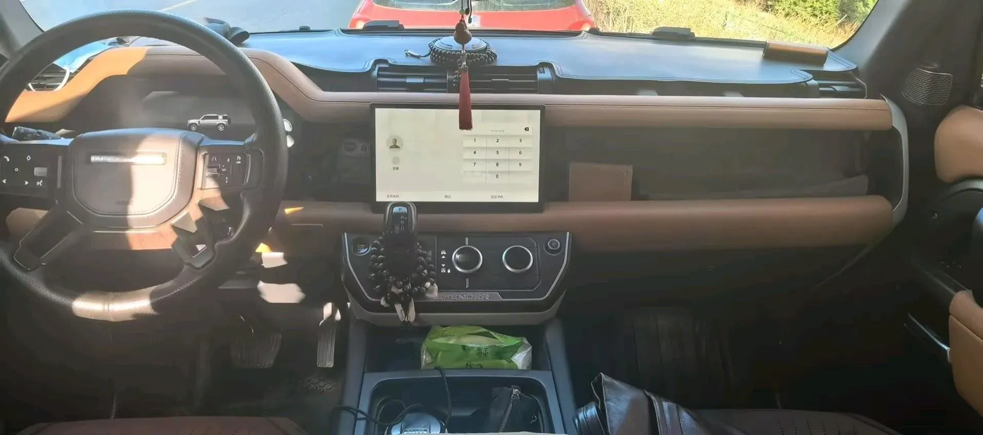 2024 Land Rover Defender 3.0T 400HP L6 8AT,autocango,china used car exporter,china ev exporter,chinese used car exporter,chinese used ev exporter