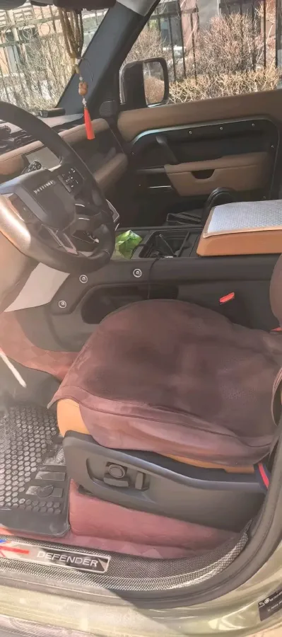 2024 Land Rover Defender 3.0T 400HP L6 8AT,autocango,china used car exporter,china ev exporter,chinese used car exporter,chinese used ev exporter