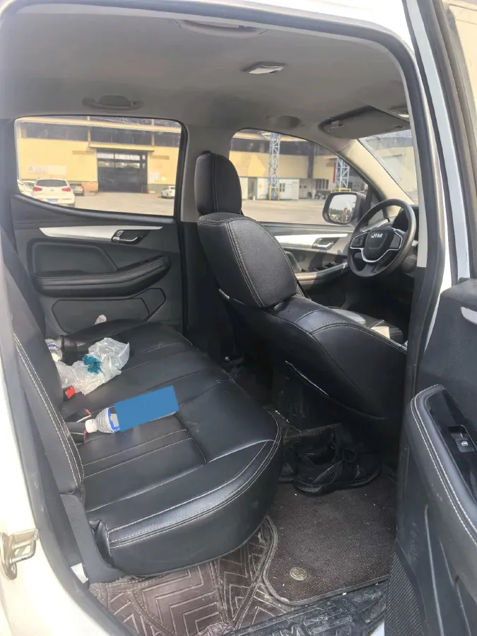 2019 Isuzu RE-MAX Jim 2.0T 204HP L4 5MT,autocango,china used car exporter,china ev exporter,chinese used car exporter,chinese used ev exporter