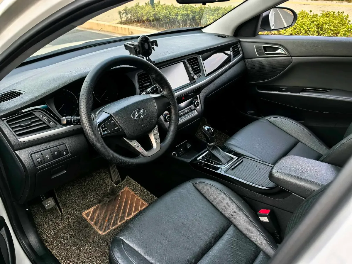 2019 Hyundai Mistra 1.8L 143HP L4 6AT,autocango,china used car exporter,china ev exporter,chinese used car exporter,chinese used ev exporter