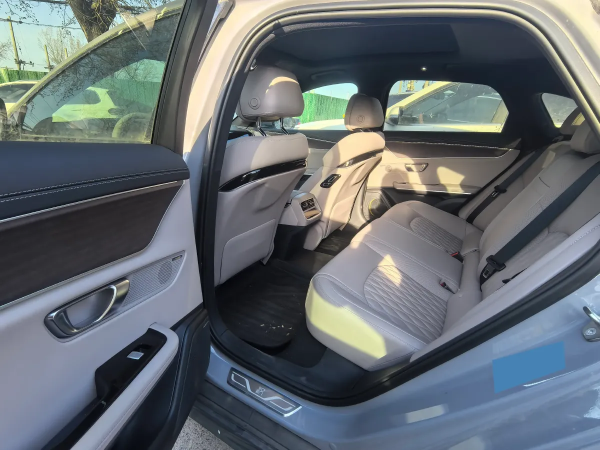 2025 BYD Han 1.5T 156HP L4 E-CVT PHEV,autocango,china used car exporter,china ev exporter,chinese used car exporter,chinese used ev exporter