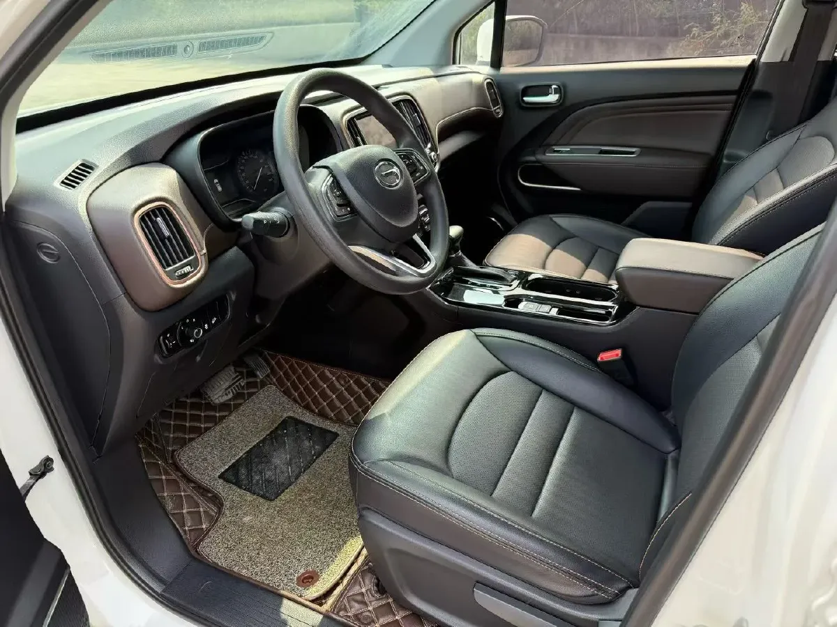 2017 GAC Trumpchi GS3 1.3T 137HP L4 6AT,autocango,china used car exporter,china ev exporter,chinese used car exporter,chinese used ev exporter