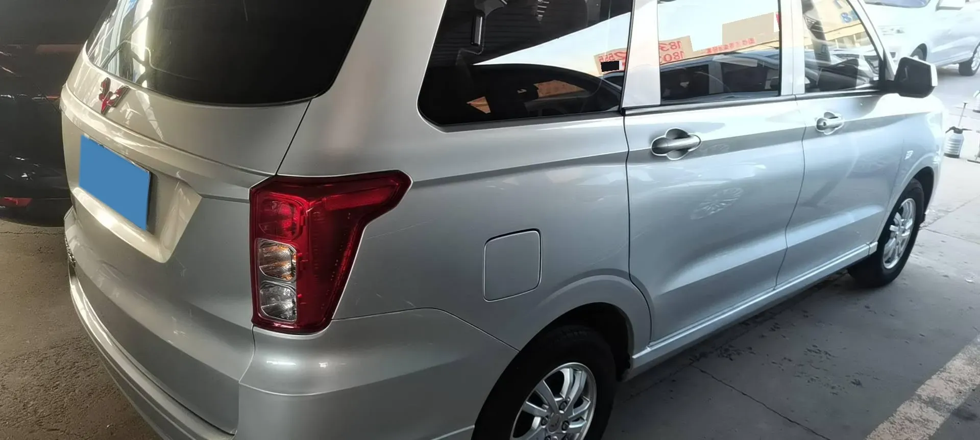 2021 WuLing HongGuang 1.5L 99HP L4 6MT,autocango,china used car exporter,china ev exporter,chinese used car exporter,chinese used ev exporter